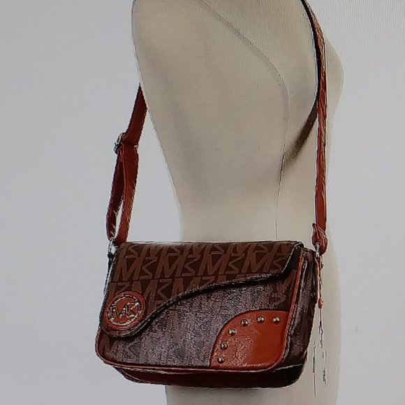 Michael Michelle World Traveler Day Trip Crossbody Bag - Picture 6 of 12